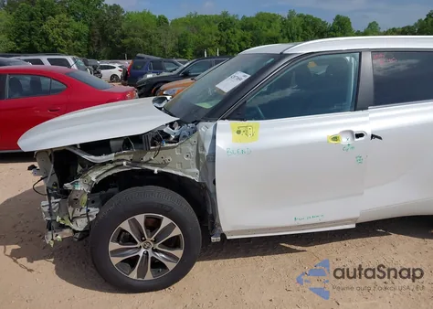 2023 Toyota Highlander Xle из США, поврежденный, VIN 5TDKDRAH7PS521651